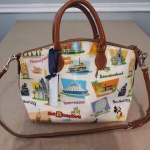 FLASH SALE ⚡️Disney Dooney WDW Retro Satchel NWT
